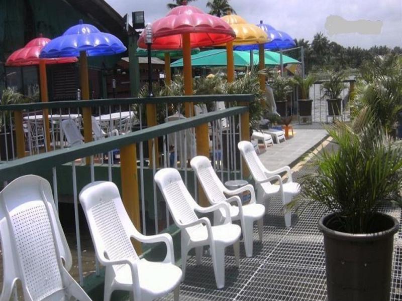 Whispering Palms Resort Magbon Екстериор снимка